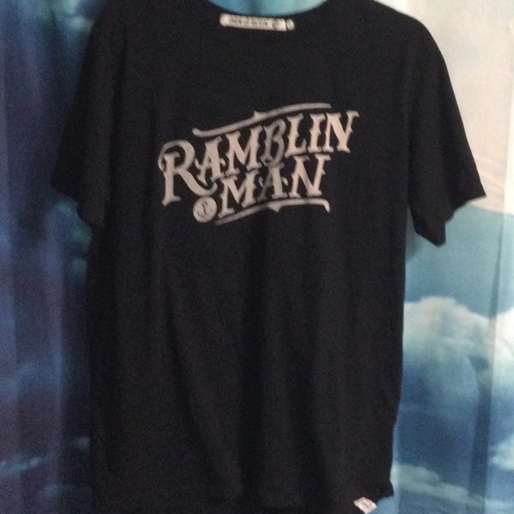 Iron and Resin Black Shirt L